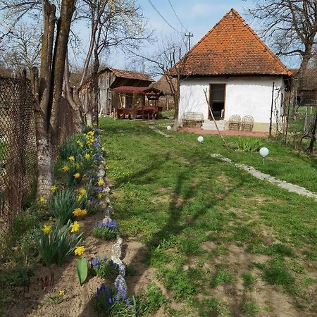 Sovarlak Sòvàrad エクステリア 写真